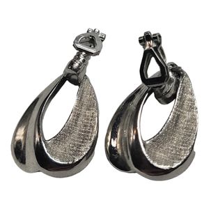 Vintage dangle silver earrings